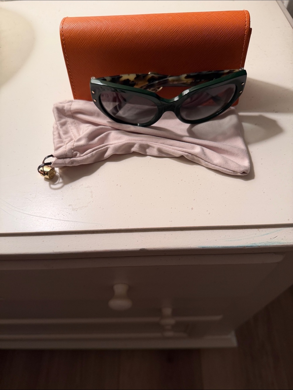 Tory Burch Green Cat-Eye Sunglasses with Tortoiseshell Temples